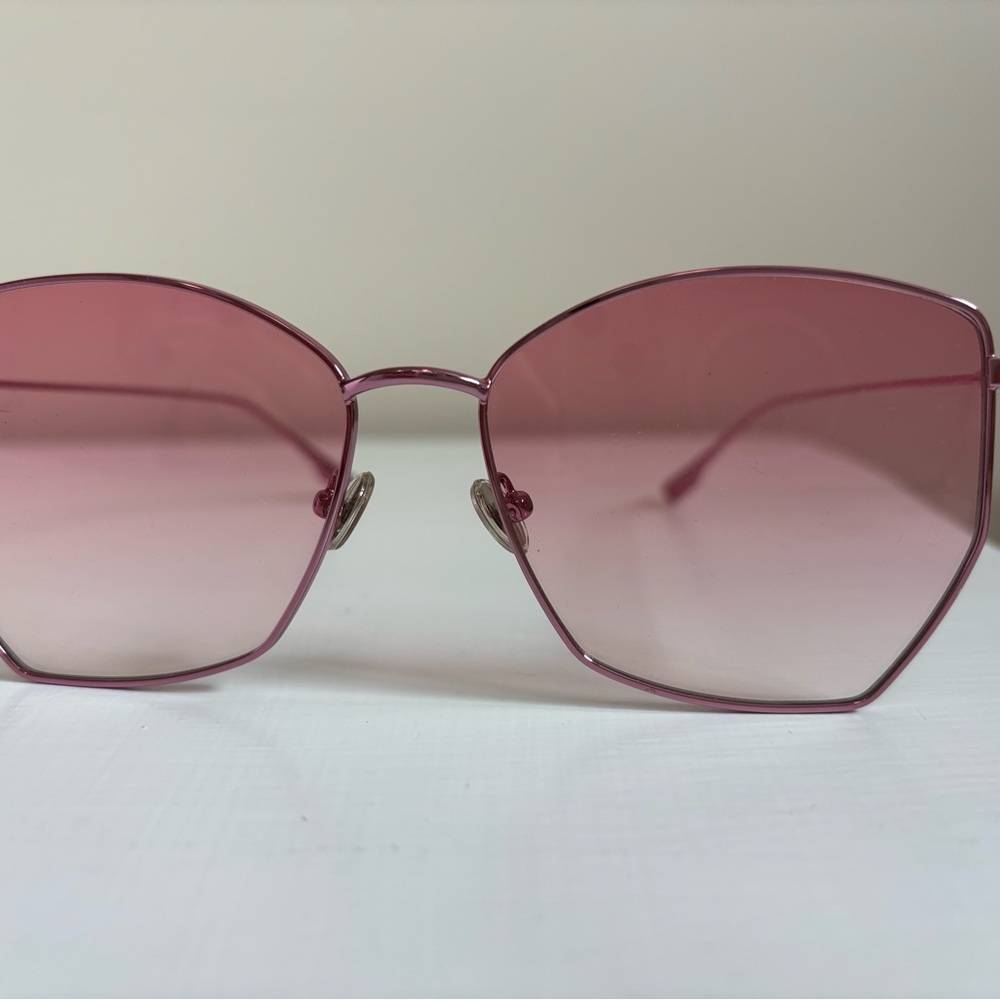Elegant Pink Geometric Sunglasses